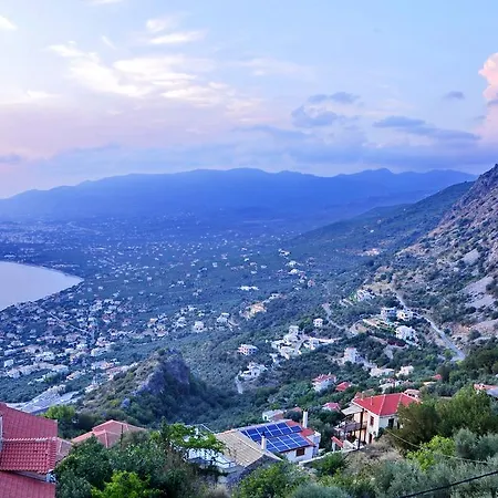 Διαμέρισμα Kalamatas *